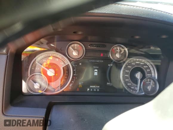 ✅ 2014 Ram 1500 Longhorn • VIN: 1C6RR7PM9ES348770 • Lot: 82429005. Listed on Copart with 200,268 mi. Free auction sales archive from the USA and detailed vehicle history report at DreamBid. Image 9.