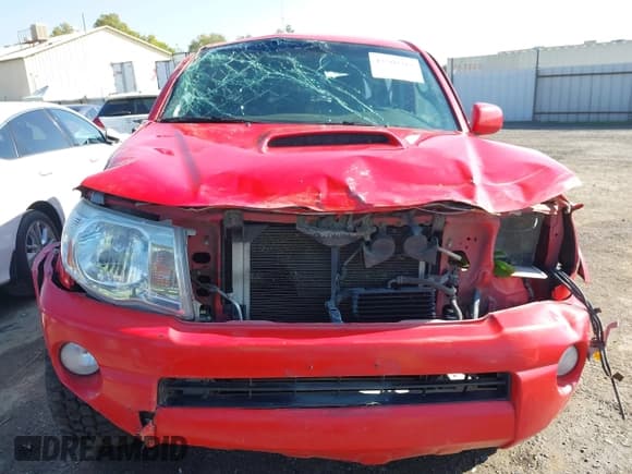 ✅ 2008 Toyota Tacoma PreRunner • VIN: 5TEKU72N98Z511765 • Lot: 43560318. Wystawiony na IAAI z przebiegiem 166 084 mil. Bezpłatny archiwum sprzedaży aukcyjnych z USA i szczegółowy raport historii pojazdu na DreamBid. Zdjęcie 13.