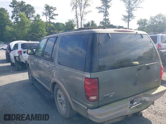 ✅ 1999 Ford Expedition XLT • VIN: 1FMRU17L3XLB53719 • Lot: 42640248. Listed on IAAI with Not provided. Free auction sales archive from the USA and detailed vehicle history report at DreamBid. Image 3.