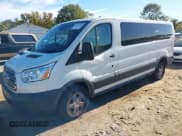 ✅ 2018 Ford Transit Passenger XL • VIN: 1FBZX2YMXJKB06357 • Lot: 43534327. Wystawiony na IAAI z przebiegiem 286 290 mil. Bezpłatny archiwum sprzedaży aukcyjnych z USA i szczegółowy raport historii pojazdu na DreamBid. Zdjęcie 2.