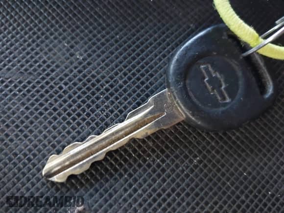 2008 Chevrolet Suburban 2LT z VIN 1GNFK16358J218377, wystawiony jako IAAI lot #43600950 z przebiegiem 256 190 mil mil oraz . Historia ofert i sprzedaży dostępna na DreamBid. Obrazek 11.