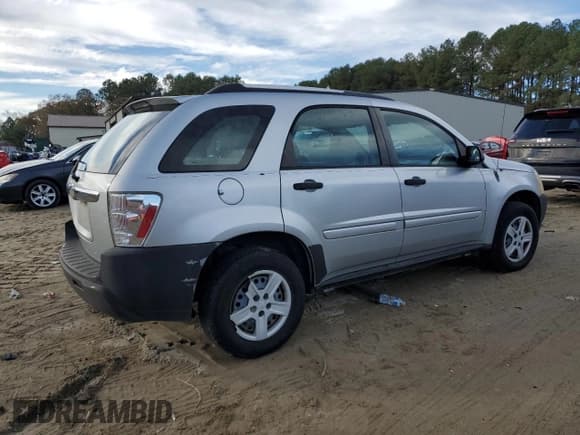 ✅ 2005 Chevrolet Equinox LS • VIN: 2CNDL13F556060154 • Лот: 80928354. Опубликован ранее на Copart с пробегом 172 645 миль. Бесплатный доступ к архиву аукционных продаж из США и подробный отчёт об истории автомобиля на DreamBid. Изображение 3.