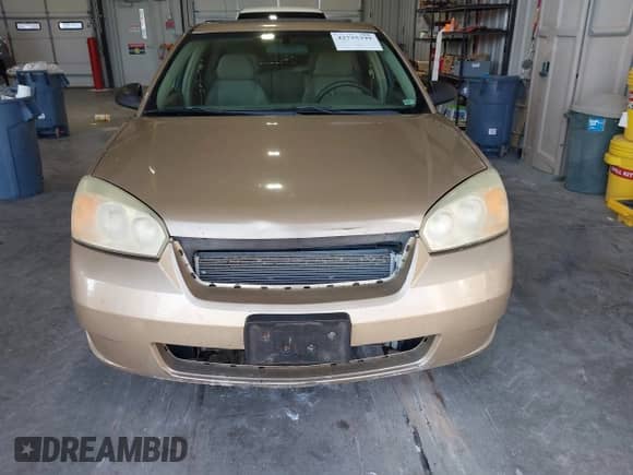 2007 Chevrolet Malibu LS z VIN 1G1ZS58N47F114307, wystawiony jako IAAI lot #42735399 z przebiegiem Nie podano mil oraz . Historia ofert i sprzedaży dostępna na DreamBid. Obrazek 12.