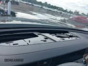 ✅ 2017 Mercedes-Benz E 300 Luxury • VIN: WDDZF4KB9HA220745 • Lot: 43019490. Wystawiony na IAAI z przebiegiem Nie podano. Bezpłatny archiwum sprzedaży aukcyjnych z USA i szczegółowy raport historii pojazdu na DreamBid. Zdjęcie 6.