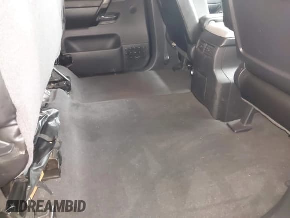 ✅ 2011 Nissan Titan SL • VIN: 1N6AA0ED6BN323372 • Lot: 42104517. Listed on IAAI with 99,773 mi. Free auction sales archive from the USA and detailed vehicle history report at DreamBid. Image 8.