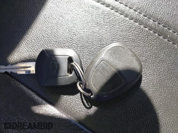 ✅ 2013 Chevrolet Captiva Sport LT • VIN: 3GNAL3EK3DS621634 • Lot: 41888913. Wystawiony na IAAI z przebiegiem 148 856 mil. Bezpłatny archiwum sprzedaży aukcyjnych z USA i szczegółowy raport historii pojazdu na DreamBid. Zdjęcie 11.