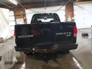 ✅ 2004 Dodge Dakota Sport • VIN: 1D7HG38KX4S782636 • Lot: 88805195. Wystawiony na Copart z przebiegiem 151 620 mil. Bezpłatny archiwum sprzedaży aukcyjnych z USA i szczegółowy raport historii pojazdu na DreamBid. Zdjęcie 6.