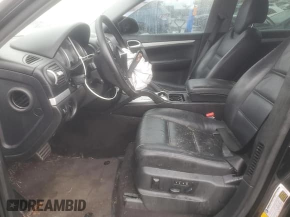 ✅ 2006 Porsche Cayenne S • VIN: WP1AB29P36LA63383 • Lot: 82543105. Listed on Copart with Not provided. Free auction sales archive from the USA and detailed vehicle history report at DreamBid. Image 7.