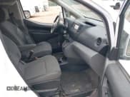 ✅ 2020 Nissan NV200 SV • VIN: 3N6CM0KN2LK709601 • Lot: 43253448. Wystawiony na IAAI z przebiegiem 233 308 mil. Bezpłatny archiwum sprzedaży aukcyjnych z USA i szczegółowy raport historii pojazdu na DreamBid. Zdjęcie 5.