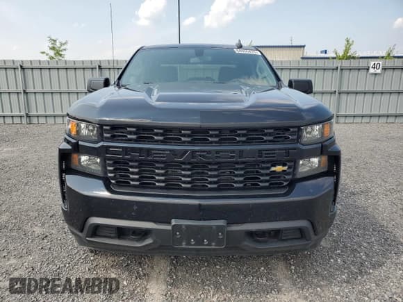✅ 2021 Chevrolet Silverado 1500 Custom • VIN: 1GCPYBEK1MZ210699 • Lot: 64055475. Wystawiony na Copart z przebiegiem 68 929 mil. Bezpłatny archiwum sprzedaży aukcyjnych z USA i szczegółowy raport historii pojazdu na DreamBid. Zdjęcie 5.