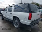 ✅ 1999 Chevrolet Suburban • VIN: 1GNFK16R4XJ371464 • Лот: 43615079. Опубликован ранее на IAAI с пробегом 259 069 миль. Бесплатный доступ к архиву аукционных продаж из США и подробный отчёт об истории автомобиля на DreamBid. Изображение 3.