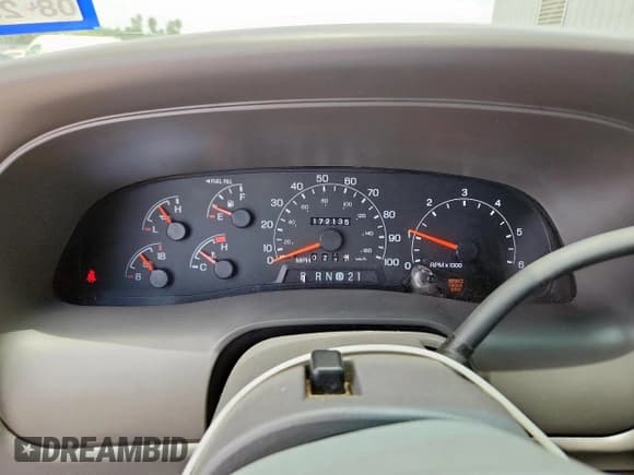 ✅ 2001 Ford Excursion XLT • VIN: 1FMNU41S31EB86876 • Lot: 61187645. Wystawiony na Copart z przebiegiem 172 135 mil. Bezpłatny archiwum sprzedaży aukcyjnych z USA i szczegółowy raport historii pojazdu na DreamBid. Zdjęcie 9.