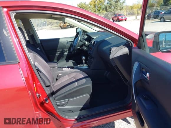 ✅ 2009 Nissan Rogue S • VIN: JN8AS58V99W190732 • Lot: 43401922. Wystawiony na IAAI z przebiegiem 172 409 mil. Bezpłatny archiwum sprzedaży aukcyjnych z USA i szczegółowy raport historii pojazdu na DreamBid. Zdjęcie 5.