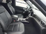 ✅ 2020 Ford Explorer XLT • VIN: 1FMSK8DH3LGA72402 • Лот: 43772414. Опубликован ранее на IAAI с пробегом 116 955 миль. Бесплатный доступ к архиву аукционных продаж из США и подробный отчёт об истории автомобиля на DreamBid. Изображение 5.