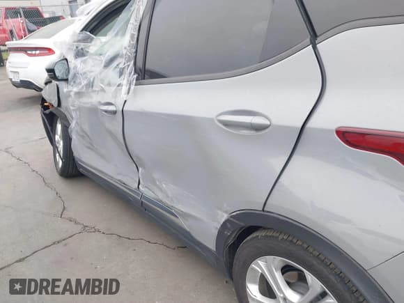 ✅ 2021 Chevrolet Bolt EV LT • VIN: 1G1FY6S09M4106389 • Lot: 41841626. Wystawiony na IAAI z przebiegiem 63 361 mil. Bezpłatny archiwum sprzedaży aukcyjnych z USA i szczegółowy raport historii pojazdu na DreamBid. Zdjęcie 20.