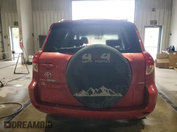 ✅ 2008 Toyota RAV4 • VIN: JTMBD35V385158544 • Lot: 89802825. Wystawiony na Copart z przebiegiem 165 992 mil. Bezpłatny archiwum sprzedaży aukcyjnych z USA i szczegółowy raport historii pojazdu na DreamBid. Zdjęcie 6.