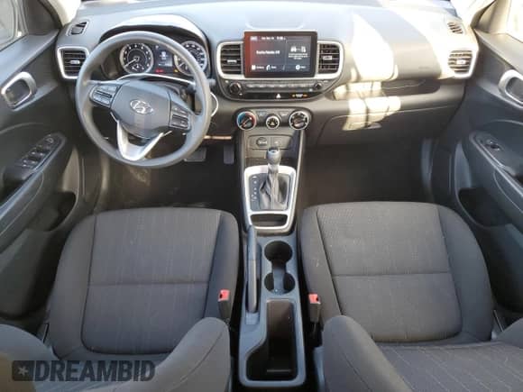 ✅ 2021 Hyundai Venue SE • VIN: KMHRB8A3XMU066316 • Лот: 80765954. Размещён на Copart с пробегом 57 257 миль миль. Получите бесплатный доступ к архиву аукционных продаж из США и посмотрите подробный отчёт об истории автомобиля на DreamBid. Изображение 8.