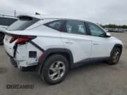 ✅ 2022 Hyundai Tucson SE • VIN: 5NMJACAE0NH019264 • Lot: 71603644. Wystawiony na Copart z przebiegiem 56 640 mil. Bezpłatny archiwum sprzedaży aukcyjnych z USA i szczegółowy raport historii pojazdu na DreamBid. Zdjęcie 3.