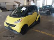 ✅ 2013 Smart fortwo Pure • VIN: WMEEJ3BA9DK663525 • Lot: 42863988. Wystawiony na IAAI z przebiegiem 98 454 mil. Bezpłatny archiwum sprzedaży aukcyjnych z USA i szczegółowy raport historii pojazdu na DreamBid. Zdjęcie 2.