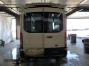 ✅ 2018 Ford Transit • VIN: 1FDYR2CM0JKA75589 • Lot: 48477245. Wystawiony na Copart z przebiegiem 65 267 mil. Bezpłatny archiwum sprzedaży aukcyjnych z USA i szczegółowy raport historii pojazdu na DreamBid. Zdjęcie 6.