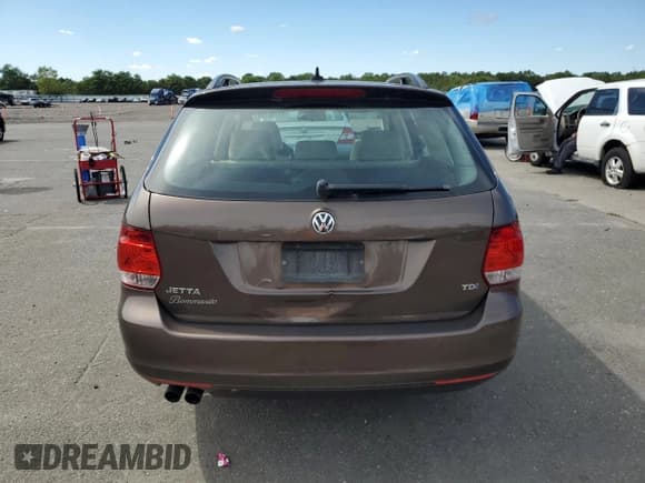 ✅ 2012 Volkswagen Jetta TDI • VIN: 3VWPL7AJ0CM673956 • Lot: 71715165. Listed on Copart with 92,536 mi. Free auction sales archive from the USA and detailed vehicle history report at DreamBid. Image 6.
