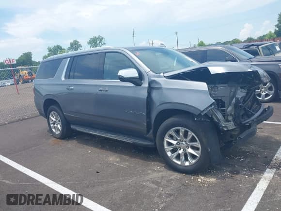 ✅ 2022 Chevrolet Suburban Premier • VIN: 1GNSKFKD9NR183852 • Lot: 42583343. Wystawiony na IAAI z przebiegiem 74 421 mil. Bezpłatny archiwum sprzedaży aukcyjnych z USA i szczegółowy raport historii pojazdu na DreamBid. Zdjęcie 13.