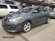 ✅ 2010 Toyota Matrix S • VIN: 2T1KE4EE3AC038996 • Lot: 91610935. Wystawiony na Copart z przebiegiem 164 596 mil. Bezpłatny archiwum sprzedaży aukcyjnych z USA i szczegółowy raport historii pojazdu na DreamBid. Zdjęcie 1.