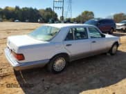 ✅ 1987 Mercedes-Benz 300 SDL • VIN: WDBCB25D7HA312660 • Lot: 91036315. Wystawiony na Copart z przebiegiem 58 515 mil. Bezpłatny archiwum sprzedaży aukcyjnych z USA i szczegółowy raport historii pojazdu na DreamBid. Zdjęcie 3.