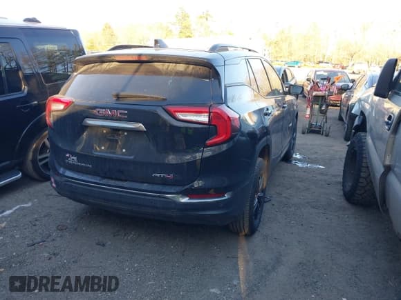 ✅ 2022 GMC Terrain AT4 • VIN: 3GKALYEVXNL312081 • Lot: 41307897. Wystawiony na IAAI z przebiegiem 45 555 mil. Bezpłatny archiwum sprzedaży aukcyjnych z USA i szczegółowy raport historii pojazdu na DreamBid. Zdjęcie 4.