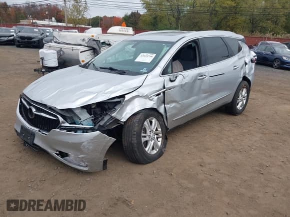 ✅ 2018 Buick Enclave Essence • VIN: 5GAERBKW4JJ279233 • Лот: 43535718. Опубликован ранее на IAAI с пробегом Не указан. Бесплатный доступ к архиву аукционных продаж из США и подробный отчёт об истории автомобиля на DreamBid. Изображение 19.