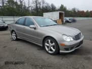 ✅ 2005 Mercedes-Benz C 230 Kompressor • VIN: WDBRF40JX5A818115 • Lot: 84001755. Wystawiony na Copart z przebiegiem 63 205 mil. Bezpłatny archiwum sprzedaży aukcyjnych z USA i szczegółowy raport historii pojazdu na DreamBid. Zdjęcie 4.