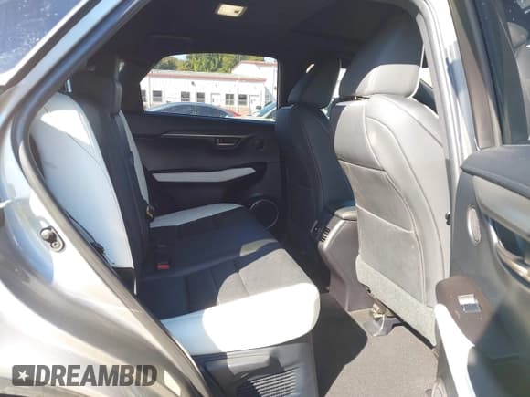 ✅ 2021 Lexus NX 300 F Sport • VIN: JTJSARBZXM2180097 • Lot: 43602440. Wystawiony na IAAI z przebiegiem 144 104 mil. Bezpłatny archiwum sprzedaży aukcyjnych z USA i szczegółowy raport historii pojazdu na DreamBid. Zdjęcie 8.
