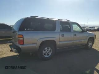 ✅ 2001 Chevrolet Suburban LS • VIN: 3GNEC16T81G219443 • Lot: 77371104. Wystawiony na Copart z przebiegiem 162 801 mil. Bezpłatny archiwum sprzedaży aukcyjnych z USA i szczegółowy raport historii pojazdu na DreamBid. Zdjęcie 3.