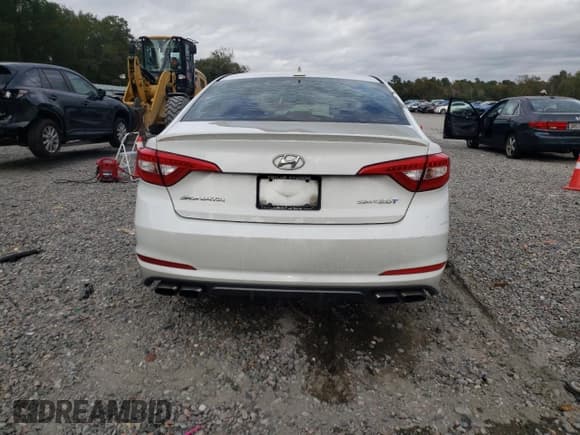 ✅ 2015 Hyundai Sonata Sport • VIN: 5NPE34AB0FH085244 • Лот: 68785502. Опубликован ранее на Copart с пробегом 137 979 миль. Бесплатный доступ к архиву аукционных продаж из США и подробный отчёт об истории автомобиля на DreamBid. Изображение 6.