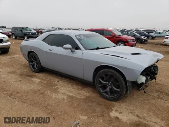 ✅ 2020 Dodge Challenger SXT • VIN: 2C3CDZAG8LH236126 • Lot: 39591294. Wystawiony na Copart z przebiegiem 38 645 mil. Bezpłatny archiwum sprzedaży aukcyjnych z USA i szczegółowy raport historii pojazdu na DreamBid. Zdjęcie 4.