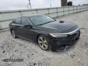 ✅ 2018 Honda Accord Touring • VIN: 1HGCV2F9XJA045699 • Lot: 82037165. Wystawiony na Copart z przebiegiem 70 513 mil. Bezpłatny archiwum sprzedaży aukcyjnych z USA i szczegółowy raport historii pojazdu na DreamBid. Zdjęcie 4.