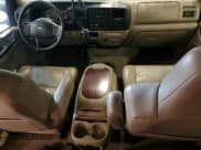 ✅ 2005 Ford Excursion Limited • VIN: 1FMSU43P15ED40308 • Лот: 90626355. Опубликован ранее на Copart с пробегом 289 754 миль. Бесплатный доступ к архиву аукционных продаж из США и подробный отчёт об истории автомобиля на DreamBid. Изображение 8.