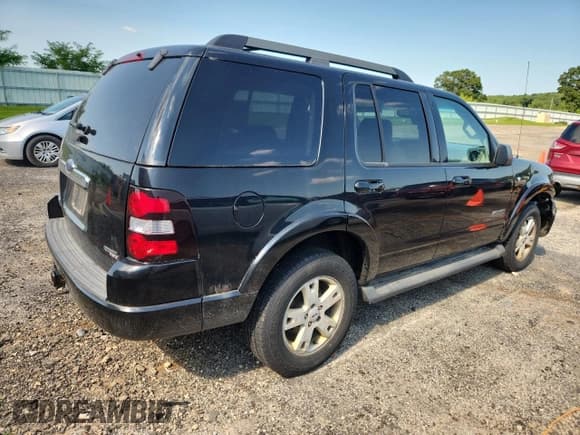 ✅ 2007 Ford Explorer XLT • VIN: 1FMEU73807UB50869 • Лот: 66436975. Опубликован ранее на Copart с пробегом 218 418 миль. Бесплатный доступ к архиву аукционных продаж из США и подробный отчёт об истории автомобиля на DreamBid. Изображение 3.