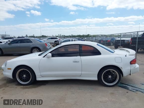 ✅ 1996 Toyota Celica • VIN: JT2CB02T3T0060866 • Lot: 42024588. Wystawiony na IAAI z przebiegiem 233 760 mil. Bezpłatny archiwum sprzedaży aukcyjnych z USA i szczegółowy raport historii pojazdu na DreamBid. Zdjęcie 14.