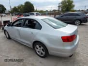 ✅ 2013 Volkswagen Jetta SE • VIN: 3VWDP7AJ0DM397660 • Лот: 43442157. Опубликован ранее на IAAI с пробегом 171 585 миль. Бесплатный доступ к архиву аукционных продаж из США и подробный отчёт об истории автомобиля на DreamBid. Изображение 3.
