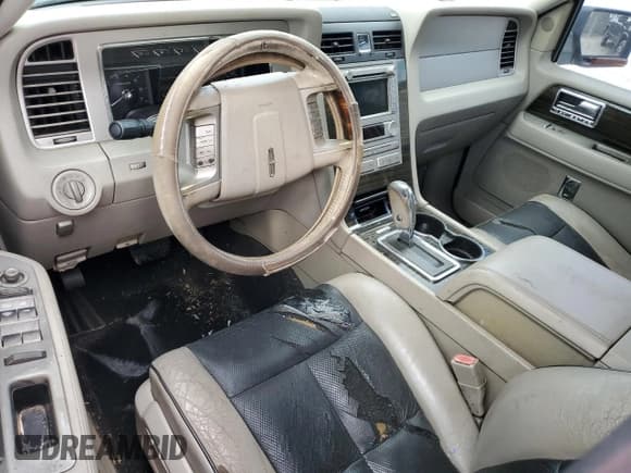 ✅ 2009 Lincoln Navigator • VIN: 5LMFU27559LJ00868 • Лот: 80668824. Опубликован ранее на Copart с пробегом Не указан. Бесплатный доступ к архиву аукционных продаж из США и подробный отчёт об истории автомобиля на DreamBid. Изображение 8.