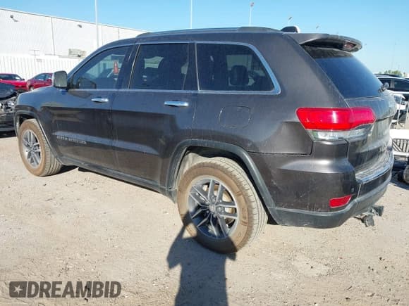 ✅ 2018 Jeep Grand Cherokee Limited • VIN: 1C4RJEBG8JC153723 • Лот: 43625971. Опубликован ранее на IAAI с пробегом 174 043 миль. Бесплатный доступ к архиву аукционных продаж из США и подробный отчёт об истории автомобиля на DreamBid. Изображение 3.