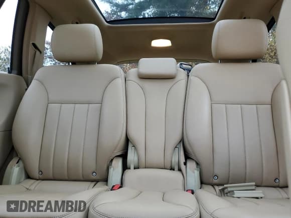 ✅ 2010 Mercedes-Benz R 350 • VIN: 4JGCB6FE1AA108406 • Lot: 77874934. Listed on Copart with 154,036 mi. Free auction sales archive from the USA and detailed vehicle history report at DreamBid. Image 10.