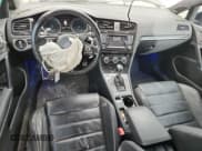 ✅ 2015 Volkswagen Golf R • VIN: WVWLF7AUXFW222878 • Lot: 81098525. Wystawiony na Copart z przebiegiem 72 205 mil. Bezpłatny archiwum sprzedaży aukcyjnych z USA i szczegółowy raport historii pojazdu na DreamBid. Zdjęcie 8.