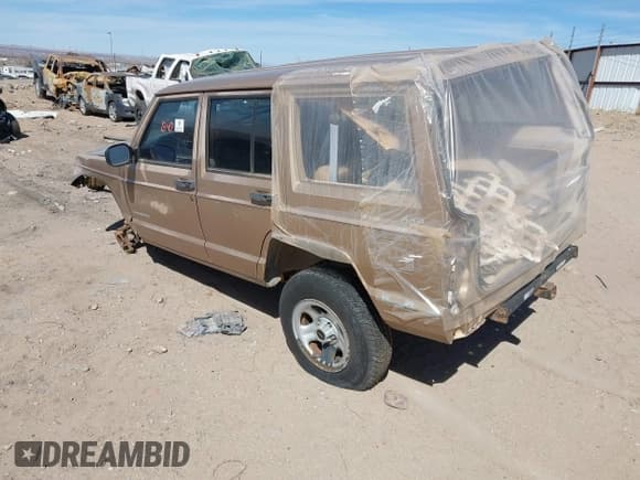 ✅ 1999 Jeep Cherokee SE • VIN: 1J4FF28S5XL520501 • Lot: 41706800. Listed on IAAI with Not provided. Free auction sales archive from the USA and detailed vehicle history report at DreamBid. Image 3.