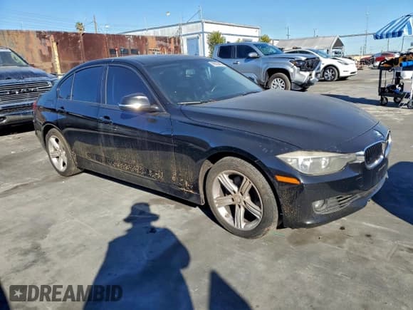 ✅ 2012 BMW 3 Series 328i • VIN: WBA3A5C58CF349940 • Lot: 96522445. Wystawiony na Copart z przebiegiem 162 138 mil. Bezpłatny archiwum sprzedaży aukcyjnych z USA i szczegółowy raport historii pojazdu na DreamBid. Zdjęcie 4.