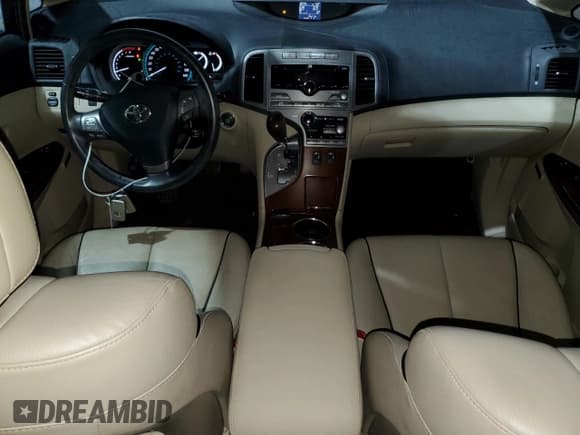 ✅ 2009 Toyota Venza • VIN: 4T3ZK11A39U002252 • Lot: 87002815. Listed on Copart with 107,748 mi. Free auction sales archive from the USA and detailed vehicle history report at DreamBid. Image 8.