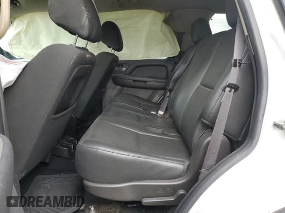 ✅ 2012 Chevrolet Tahoe Commercial • VIN: 1GNLC2E00CR245011 • Lot: 81582005. Listed on Copart with 152,127 mi. Free auction sales archive from the USA and detailed vehicle history report at DreamBid. Image 11.