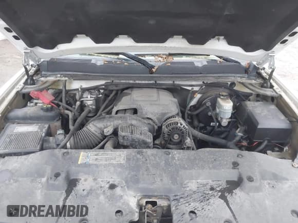 ✅ 2011 Chevrolet Silverado 1500 LT • VIN: 1GCRKSE30BZ105667 • Lot: 43711830. Wystawiony na IAAI z przebiegiem 199 620 mil. Bezpłatny archiwum sprzedaży aukcyjnych z USA i szczegółowy raport historii pojazdu na DreamBid. Zdjęcie 10.