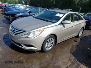2011 Hyundai Sonata GLS with VIN 5NPEB4AC8BH076412, listed as a IAAI auction lot 42589346 with 104,128 mi miles and . Bid and sale history available at DreamBid. Image 2.